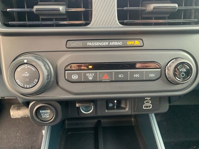 New 2026 Ford Maverick Lariat w/ Black Appearance Package image 22