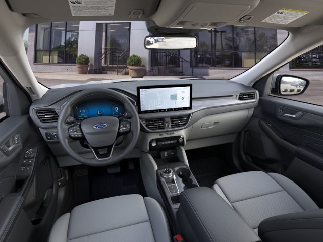 New 2025 Ford Escape SE w/ Class II Trailer Tow Package FWD image 9