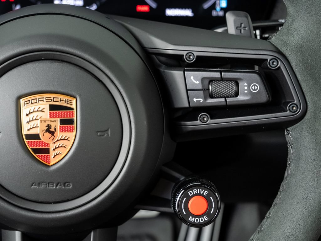Certified 2026 Porsche 911 Carrera GTS RWD image 11