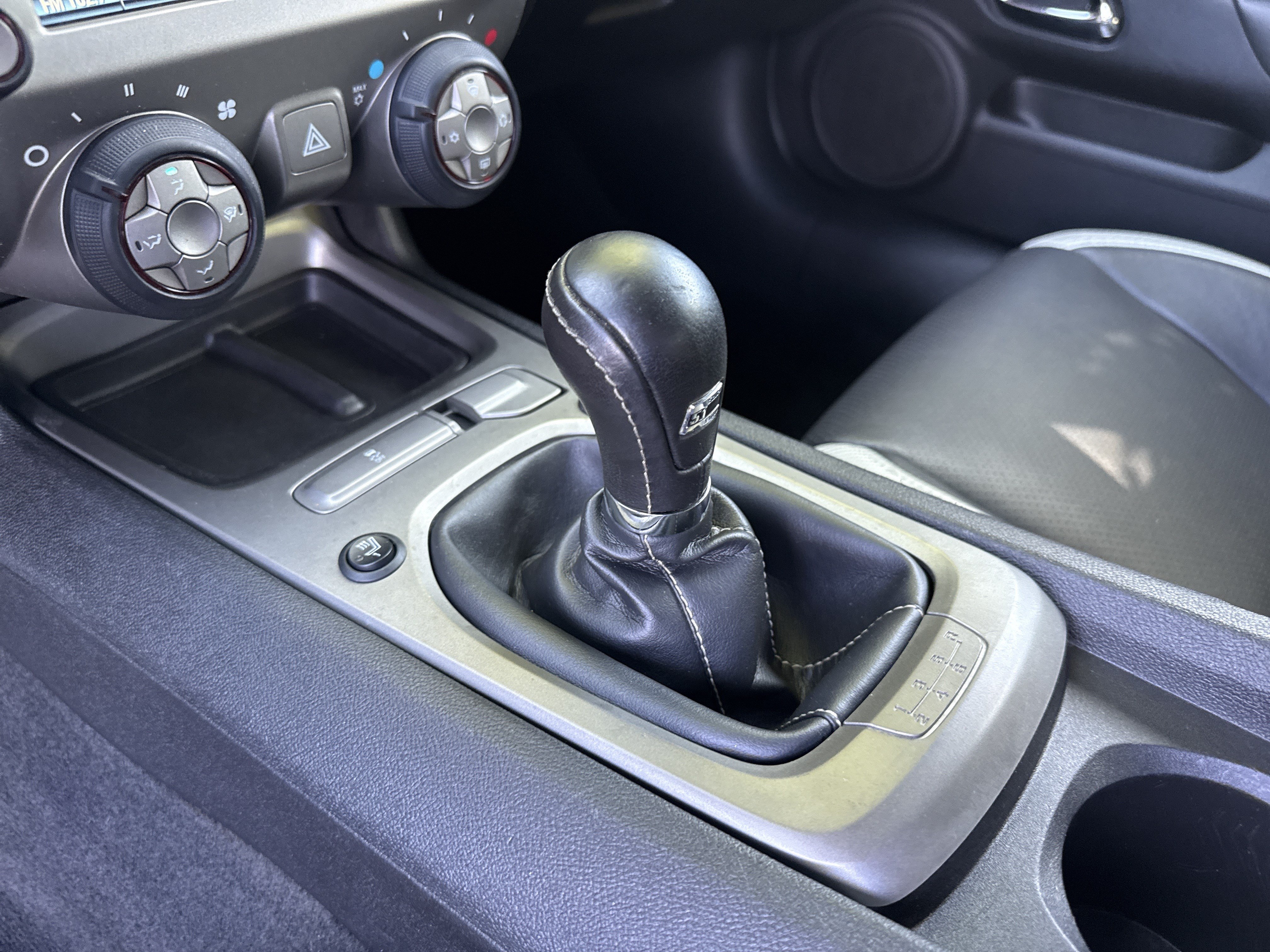 Used 2015 Chevrolet Camaro SS w/ Rear Vision Package RWD image 26