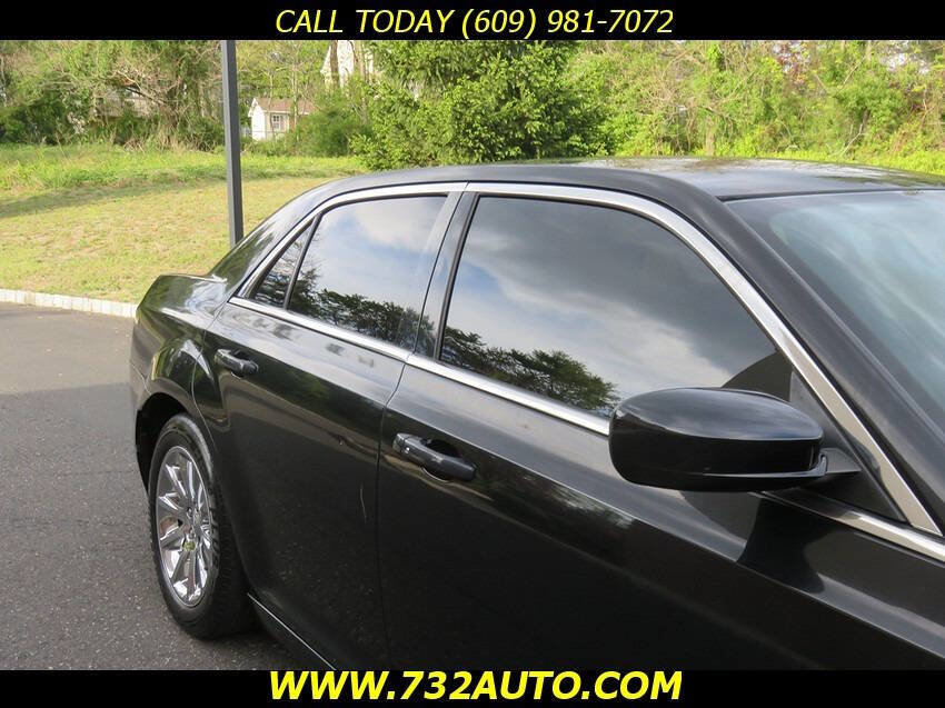 Used 2012 Chrysler 300 C RWD image 14
