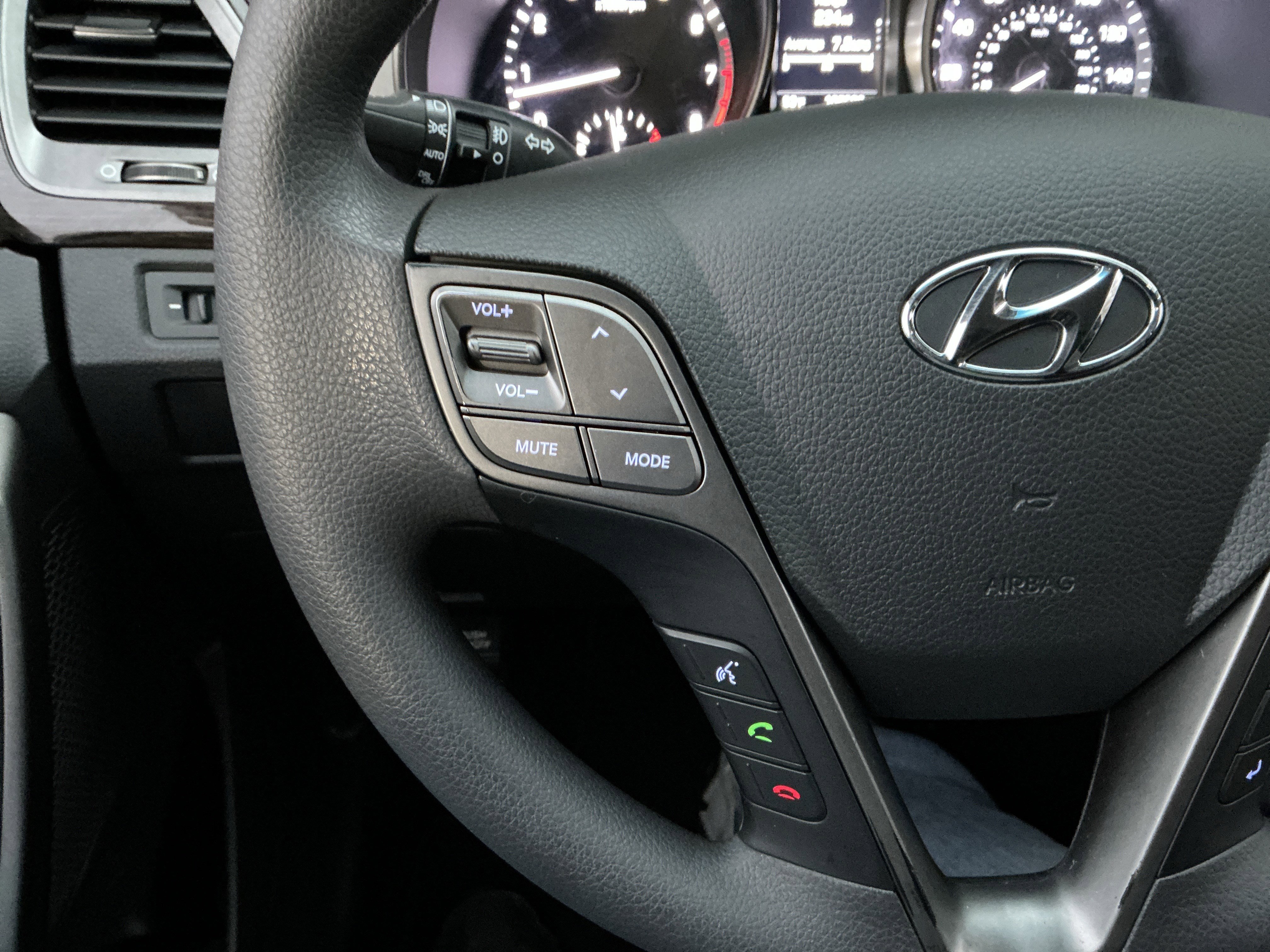 Used 2017 Hyundai Santa Fe Sport image 12