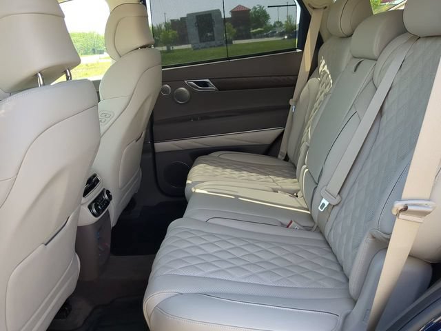 Used 2024 Genesis GV80 3.5T Advanced AWD/4WD image 13