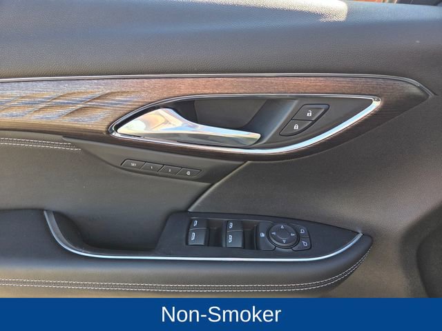 Used 2022 Buick Envision Avenir w/ Technology Package II FWD image 16