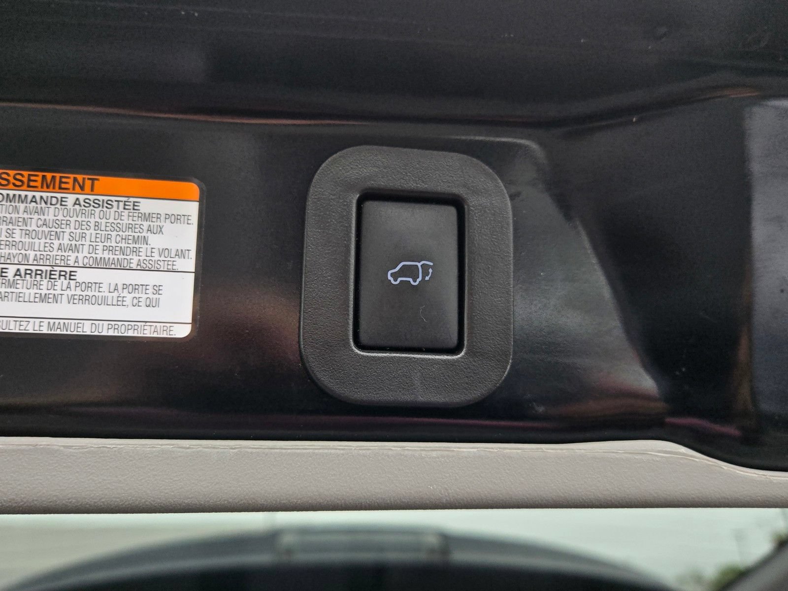 Certified 2018 Toyota Sienna XLE w/ XLE Navigation Package FWD image 27