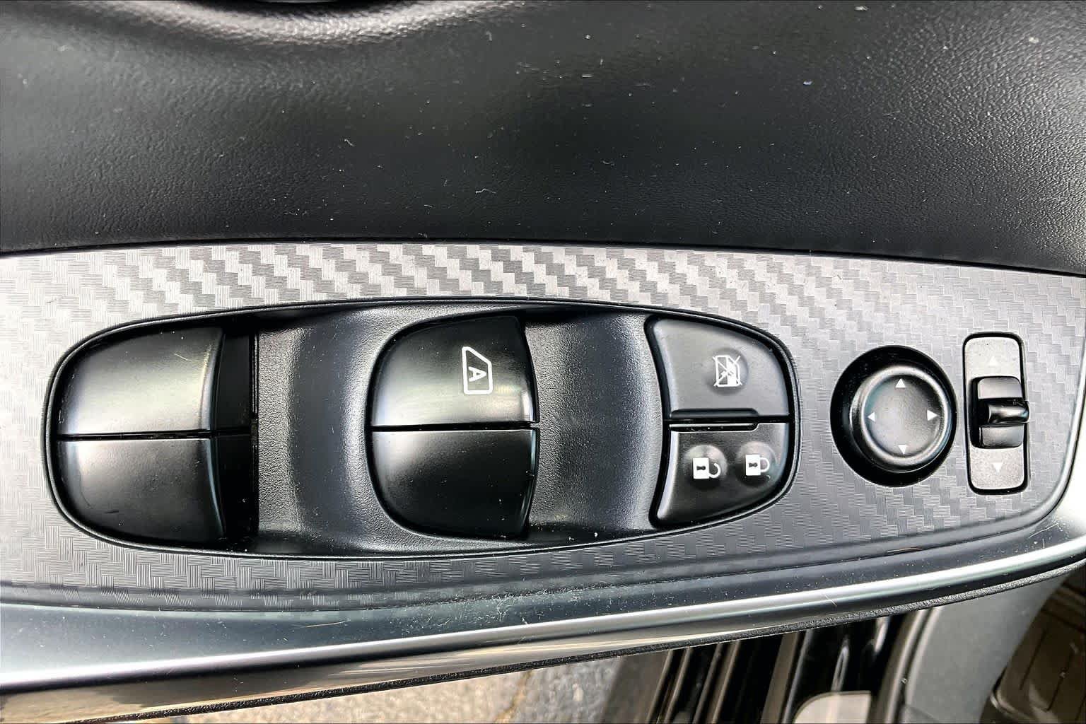 Used 2020 Nissan Sentra SR FWD image 32