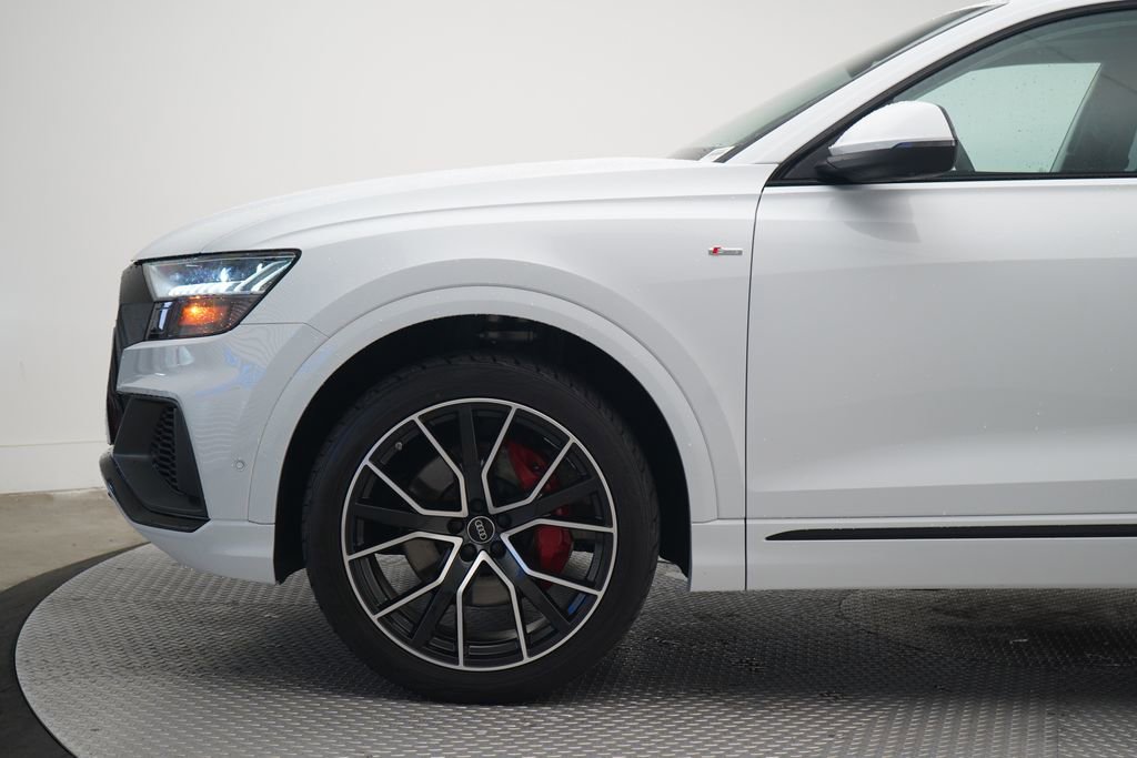 Used 2023 Audi Q8 Premium Plus w/ Premium Plus Package image 2