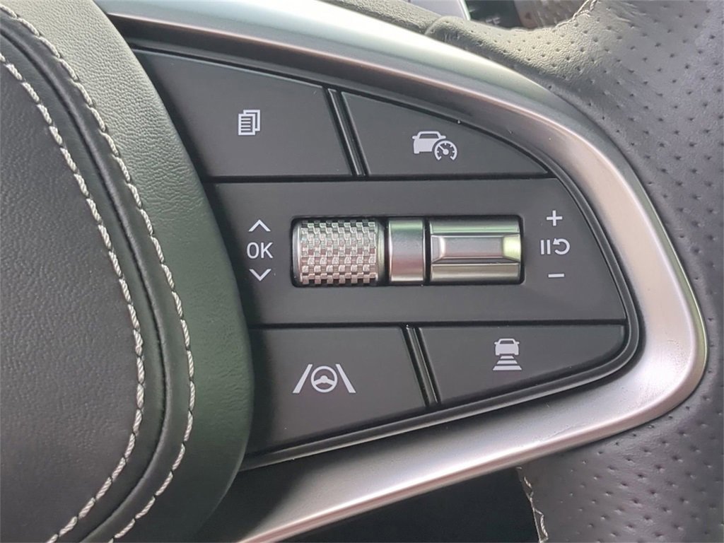 Used 2025 Genesis GV70 3.5T Sport w/ Sport Advanced Package image 27