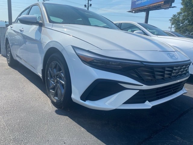 New 2025 Hyundai Elantra Blue image 20