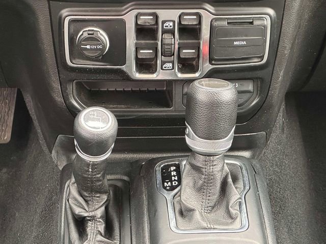 Used 2021 Jeep Gladiator Sport AWD/4WD image 19