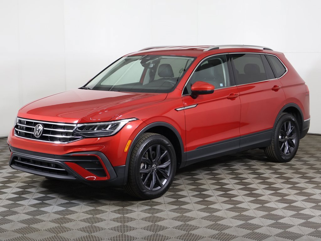 Used 2023 Volkswagen Tiguan SE image 7