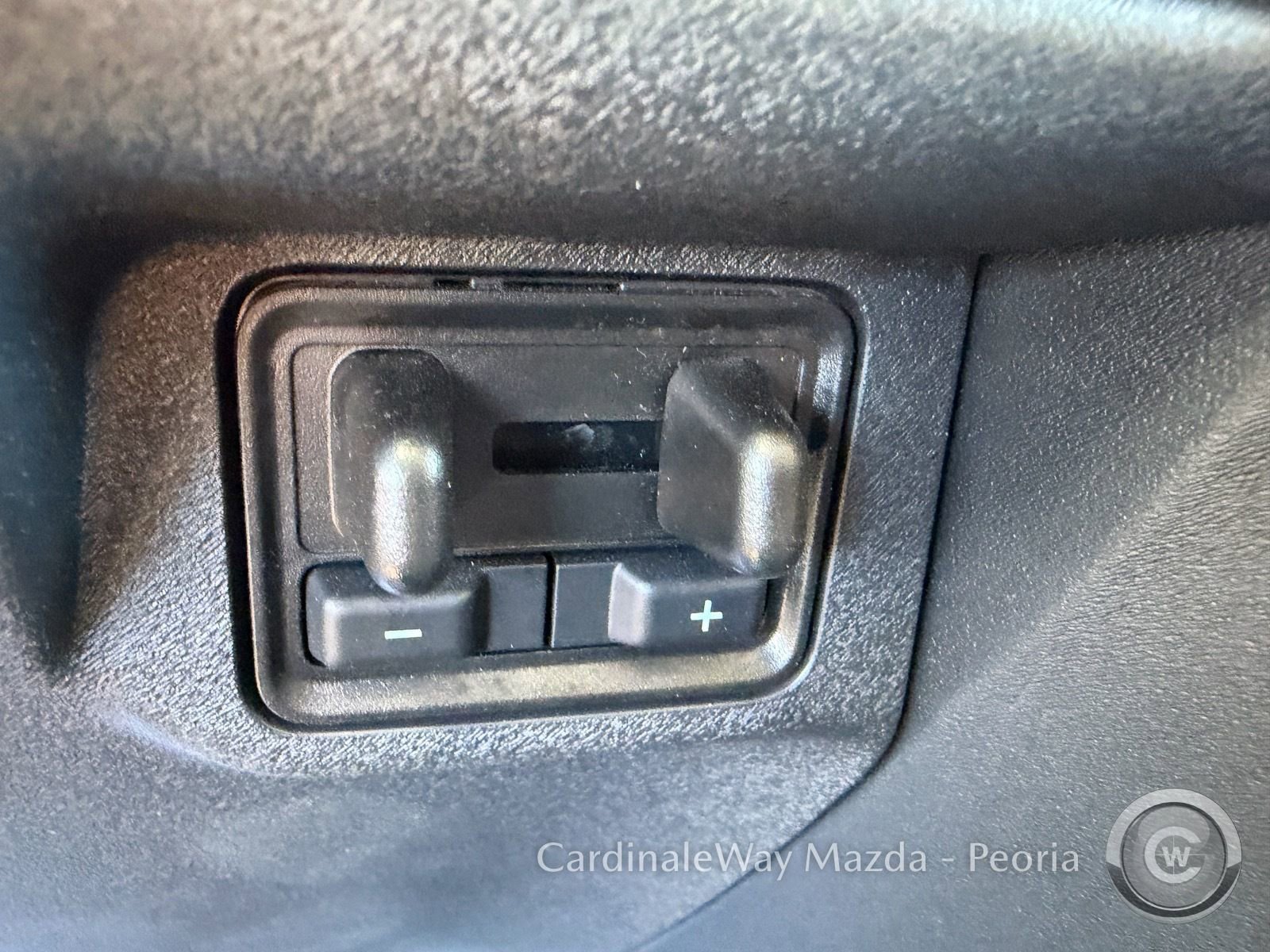 Used 2025 Ford Expedition Max Active AWD/4WD image 30