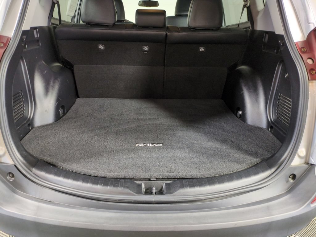 Used 2015 Toyota RAV4 Limited AWD/4WD image 25