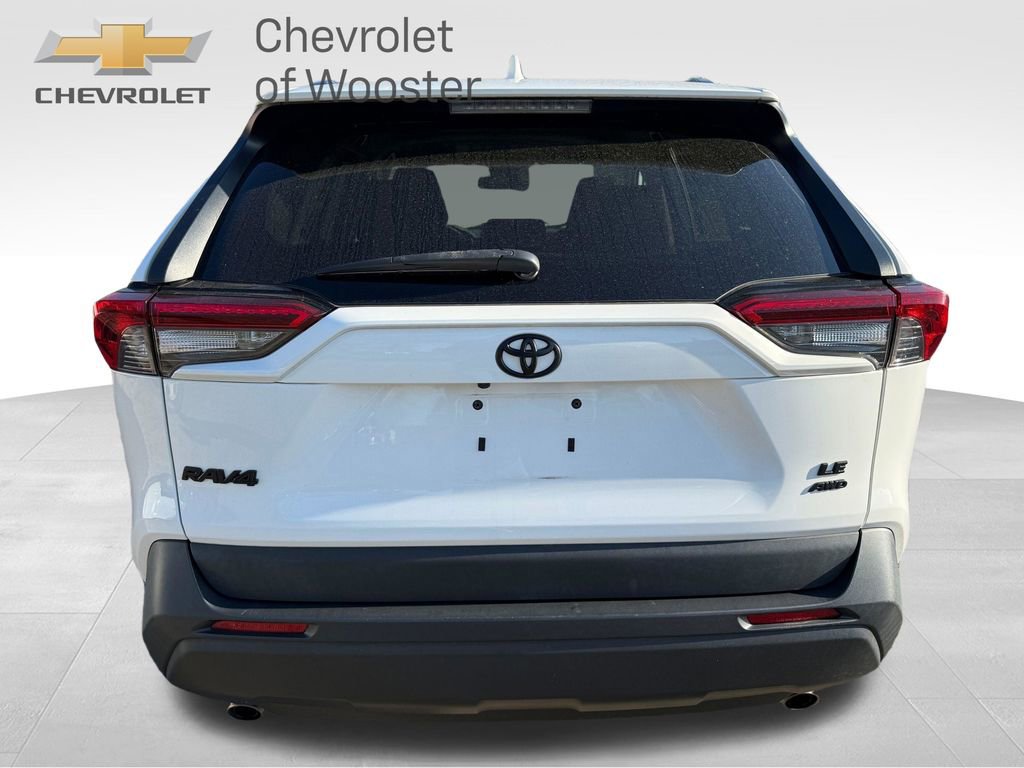 Used 2019 Toyota RAV4 LE w/ All Weather Liner Package AWD/4WD image 4