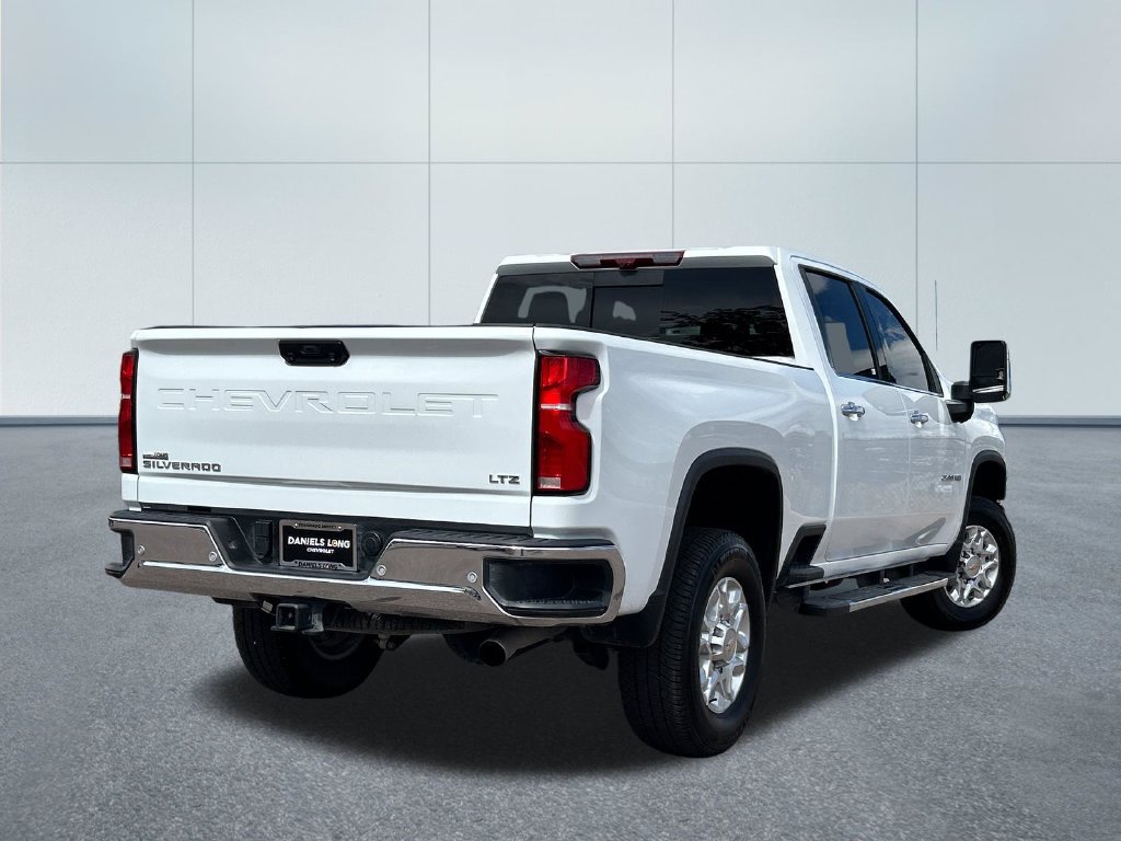 Used 2026 Chevrolet Silverado 2500 LTZ w/ LTZ Premium Package AWD/4WD image 2