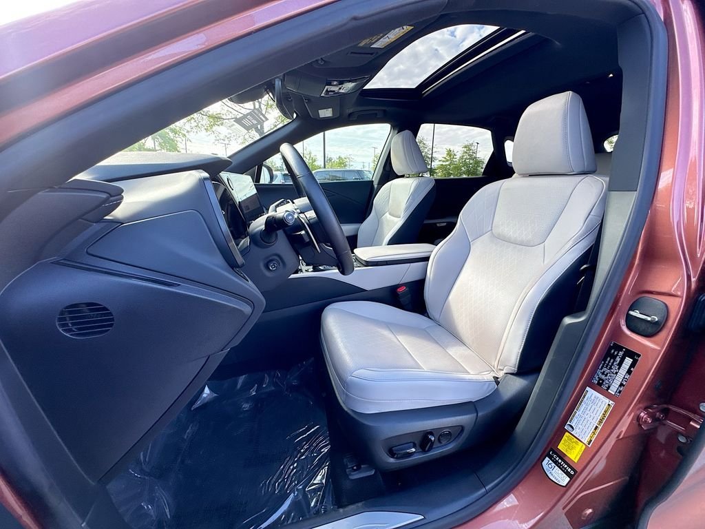 Used 2023 Lexus RX 350 Premium Plus w/ Accessory Package (Z1) image 21