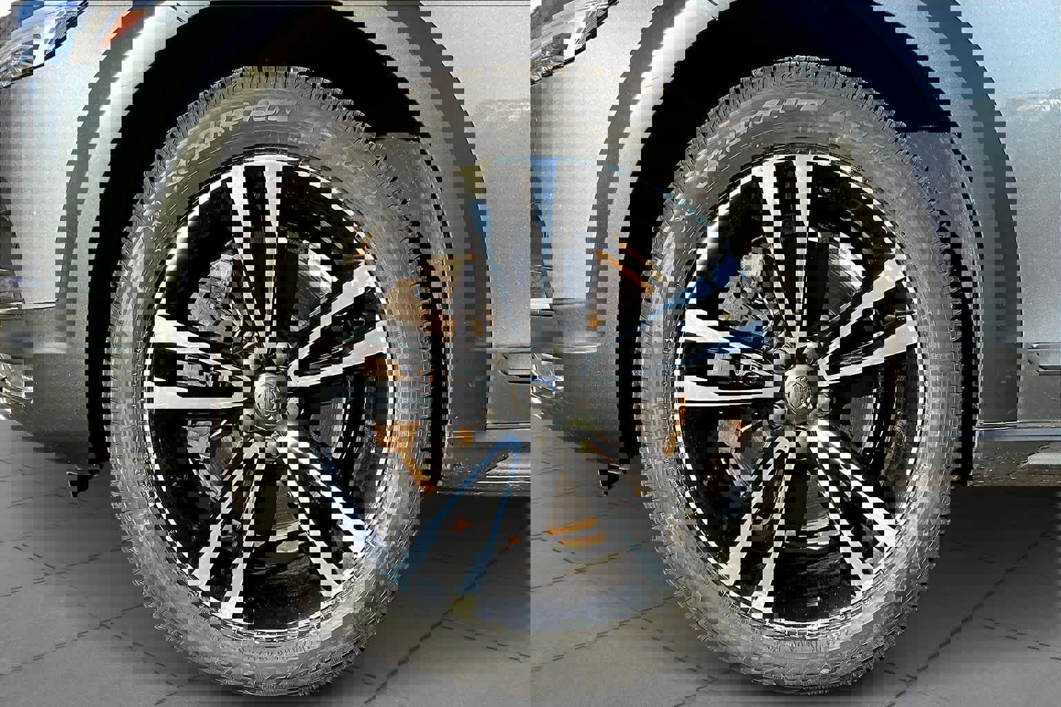 Used 2019 Volvo V90 T5 Cross Country w/ Protection Package Premier image 11