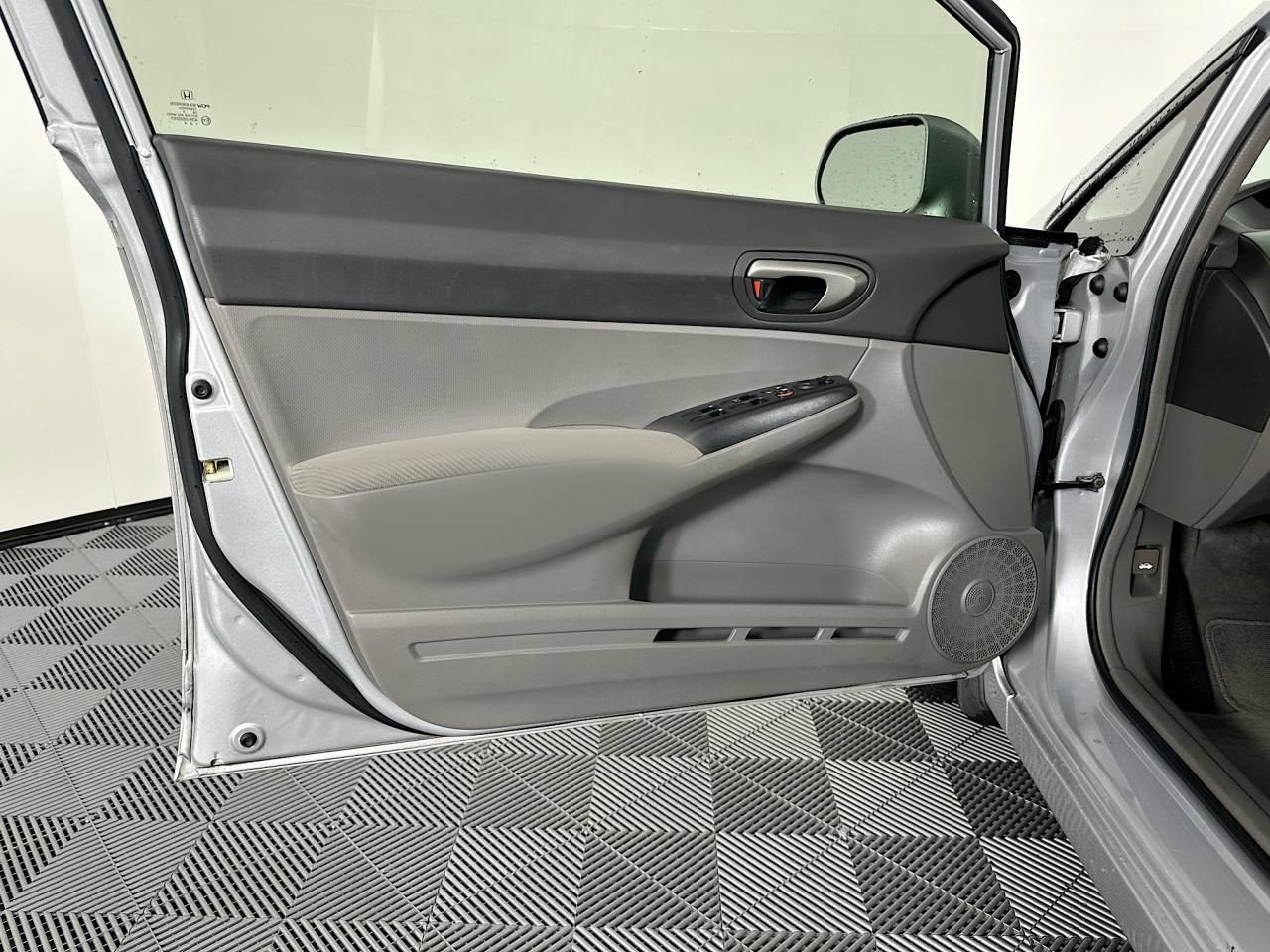 Used 2010 Honda Civic LX image 26