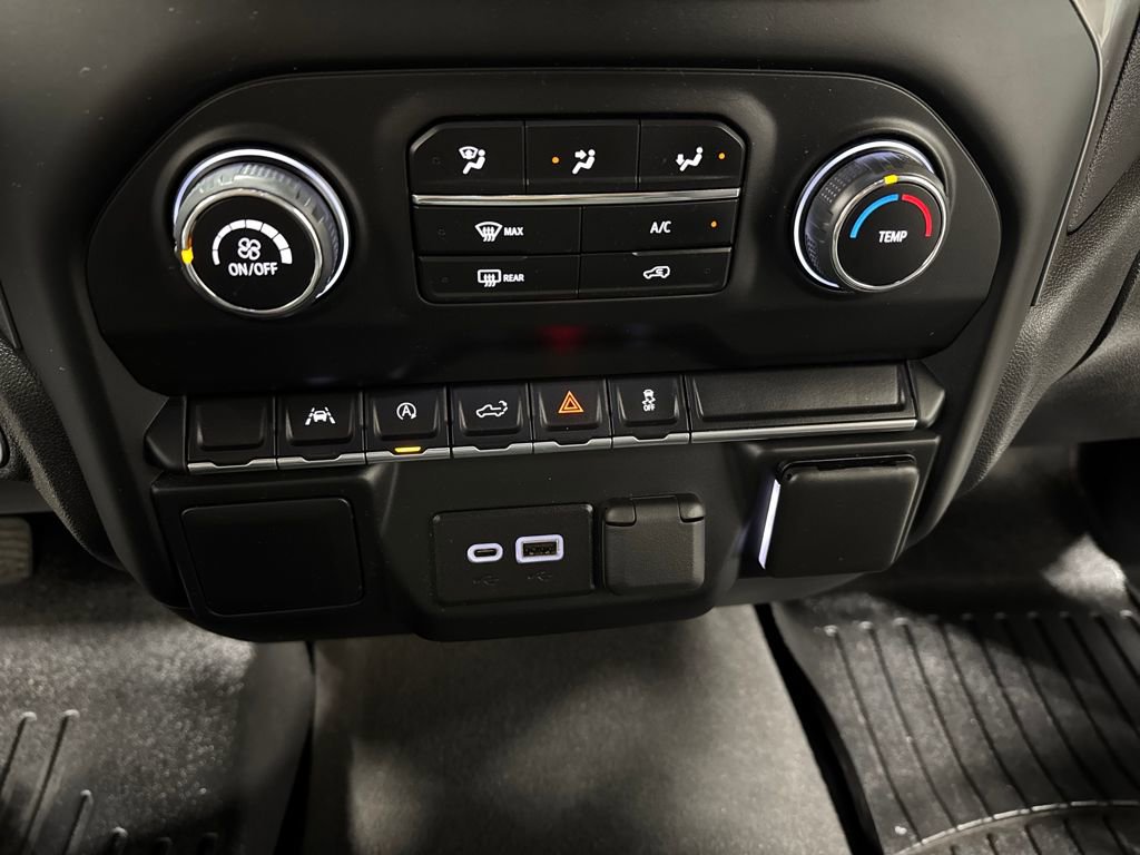 Certified 2022 Chevrolet Silverado 1500 Custom image 15