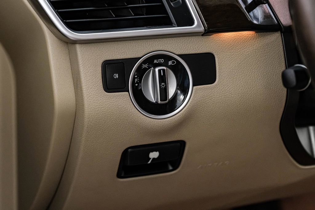 Used 2015 Mercedes-Benz GL 320 BlueTEC 4MATIC image 34