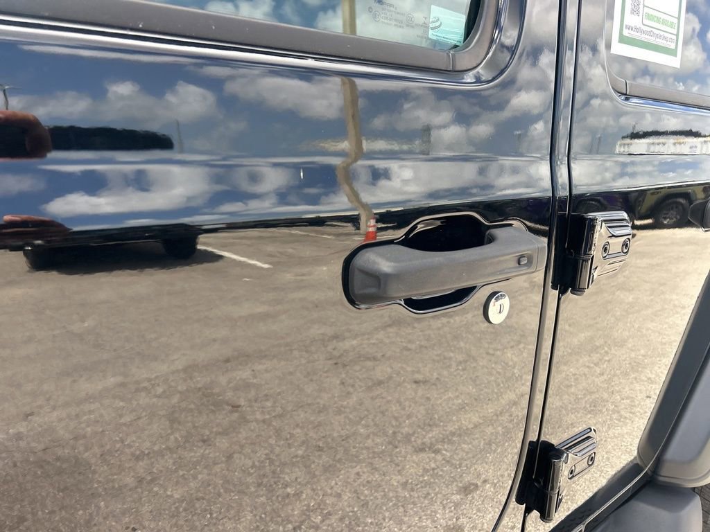 Used 2023 Jeep Wrangler Sport S image 20