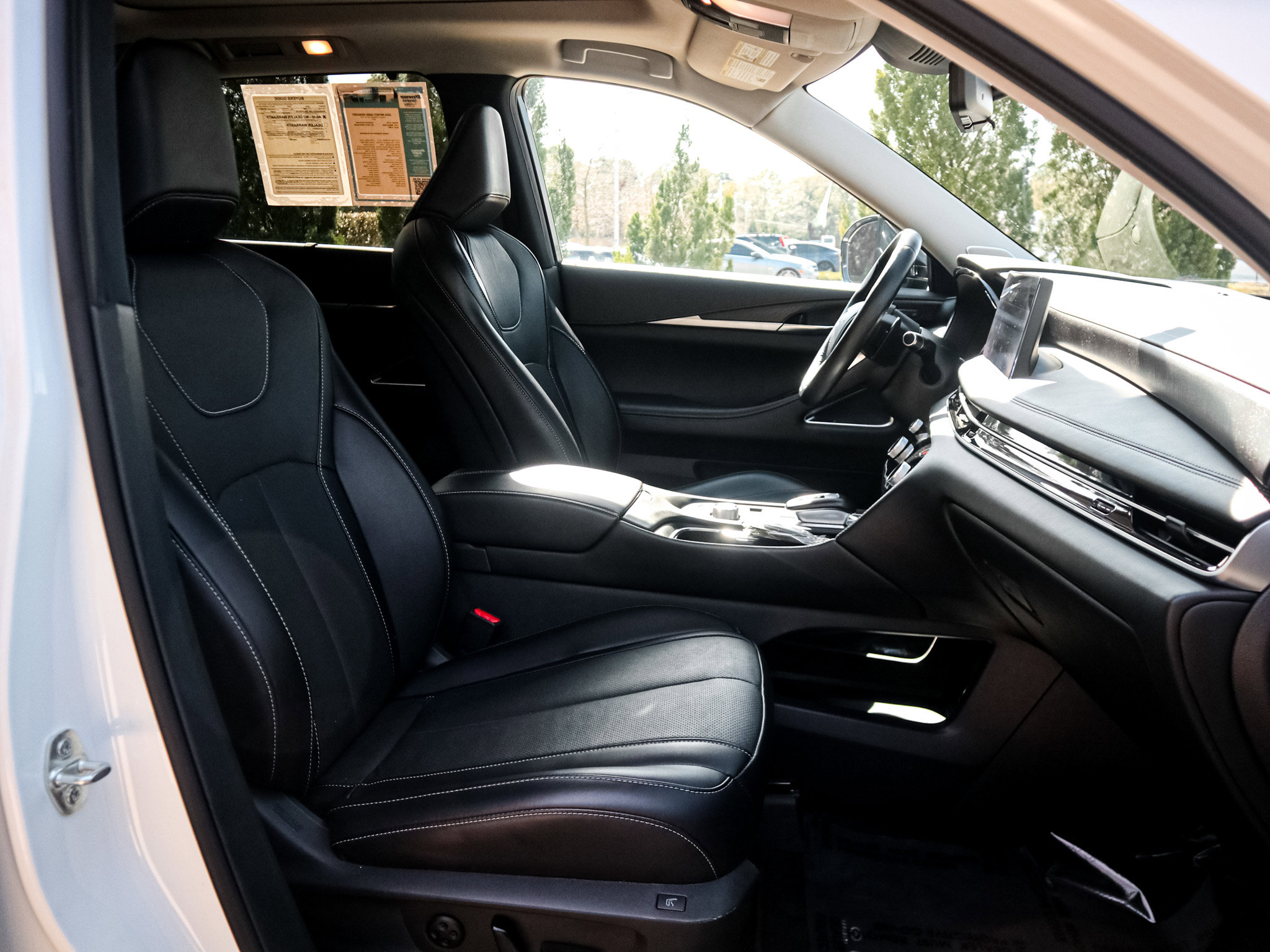 Used 2024 INFINITI QX60 Sensory AWD/4WD image 34
