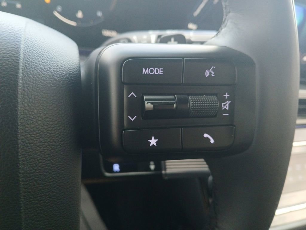 Used 2024 Hyundai Santa Fe Calligraphy image 23