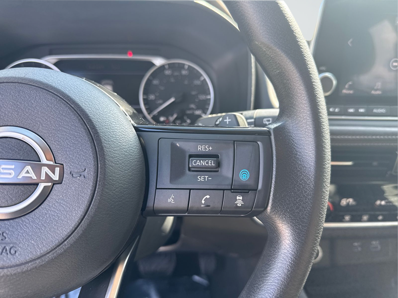 Certified 2022 Nissan Rogue SV FWD image 19
