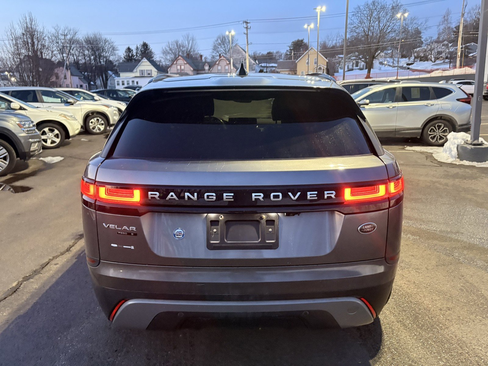 Used 2018 Land Rover Range Rover Velar S image 6