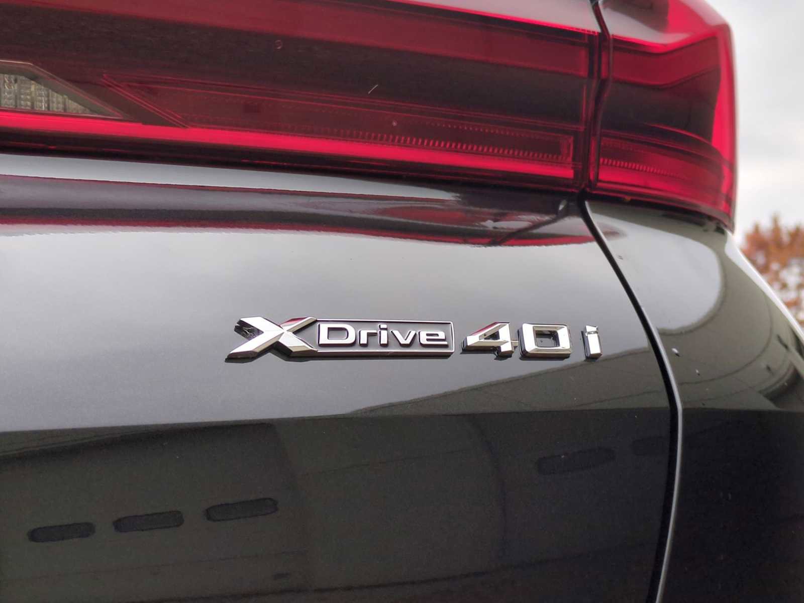 New 2026 BMW X6 xDrive40i w/ Climate Comfort Package image 40