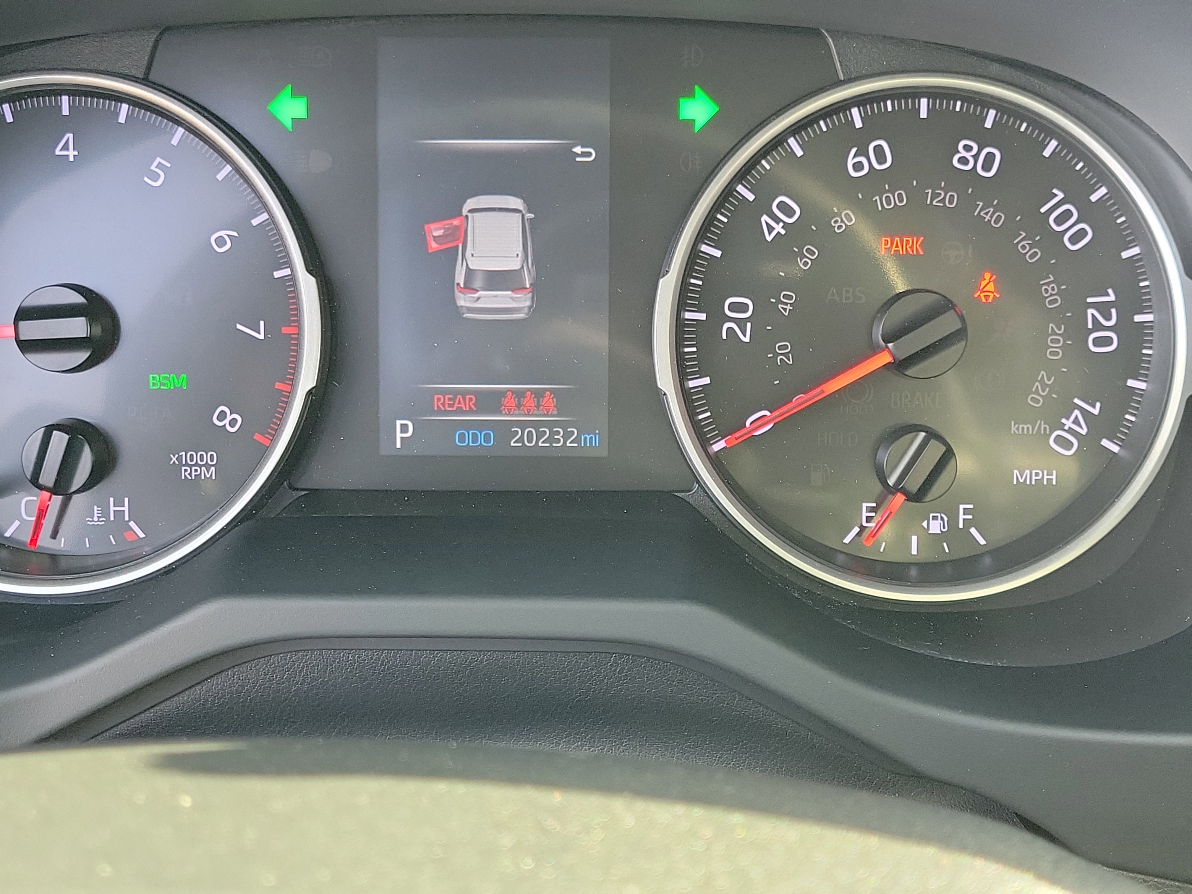 Used 2022 Toyota RAV4 XLE image 25