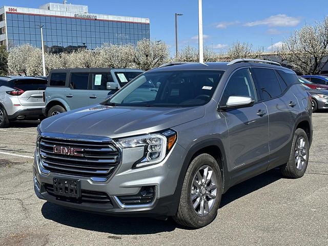 Used 2024 GMC Terrain SLT image 5