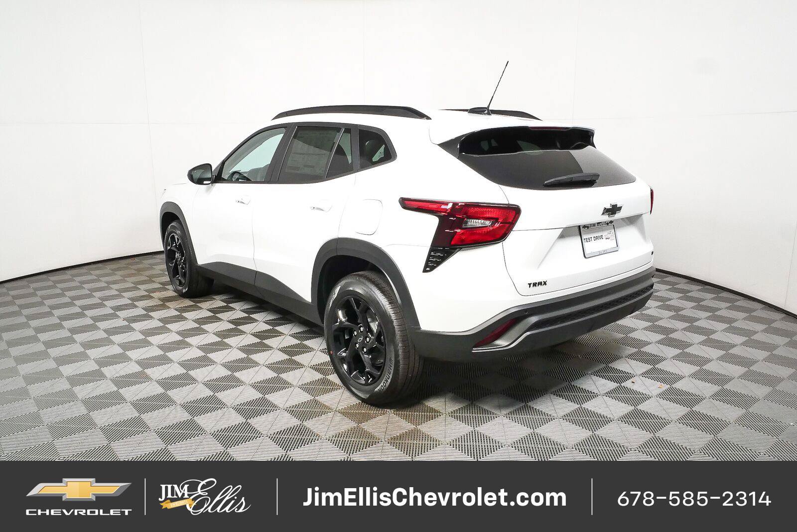 New 2026 Chevrolet Trax LT w/ Driver Confidence Package FWD image 27