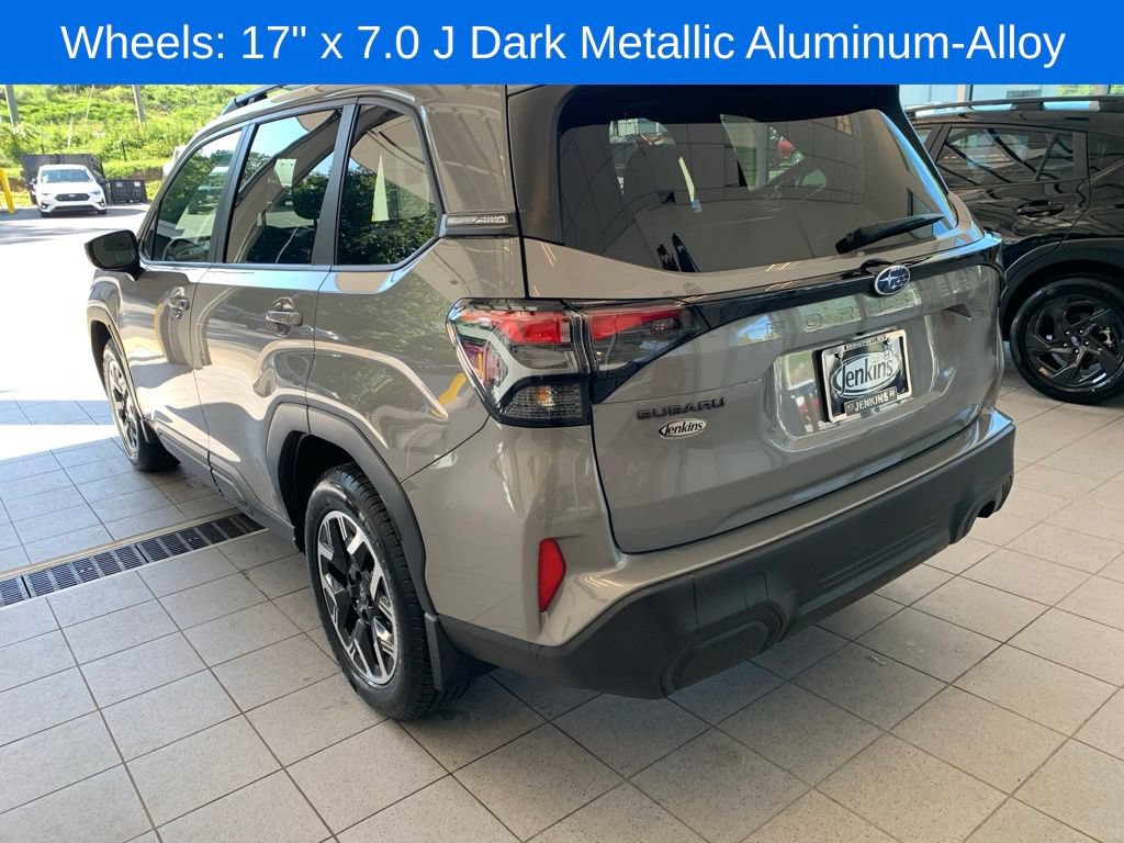 Used 2025 Subaru Forester Premium AWD/4WD image 13