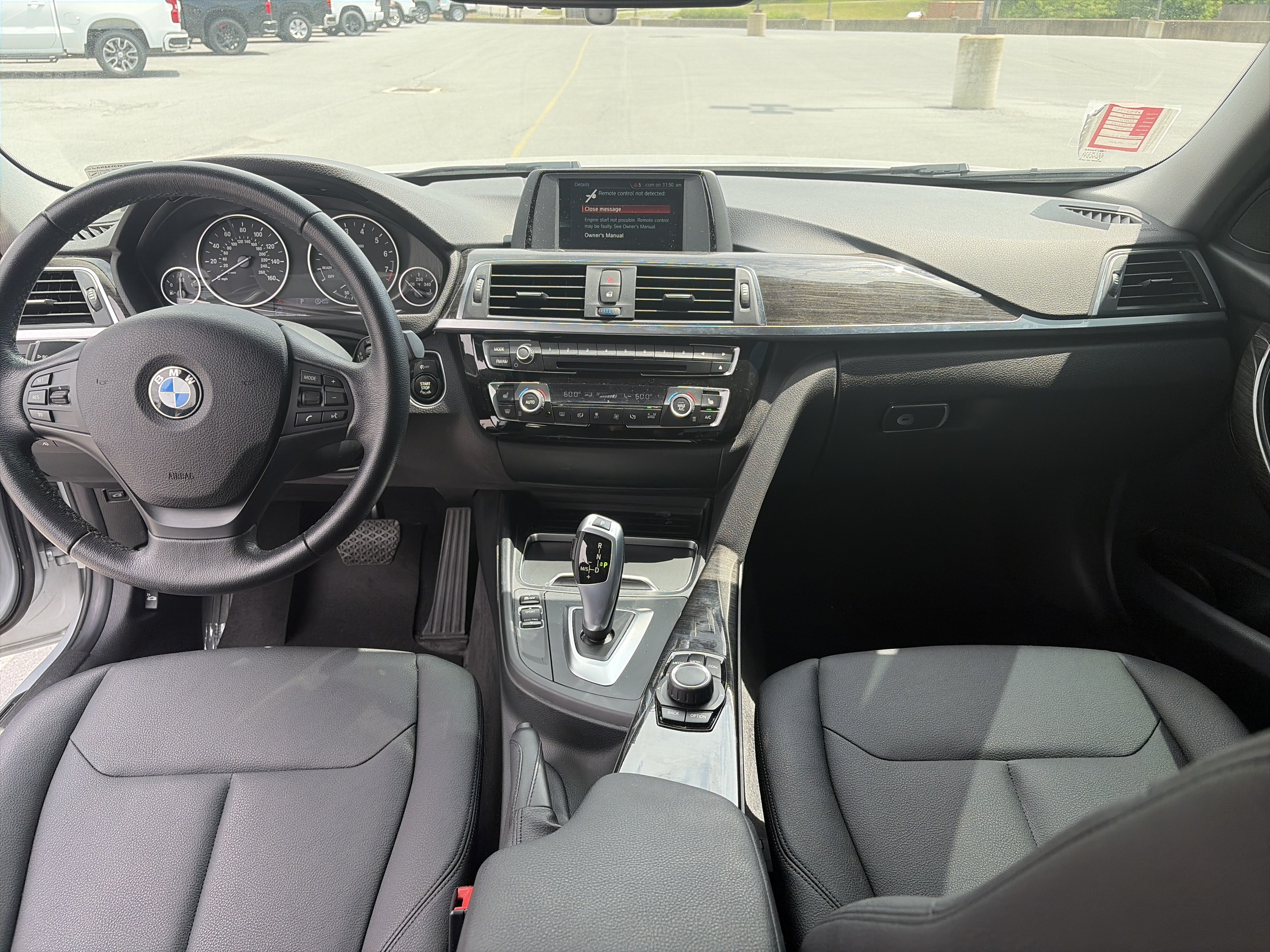 Used 2018 BMW 320i xDrive Sedan AWD/4WD image 16