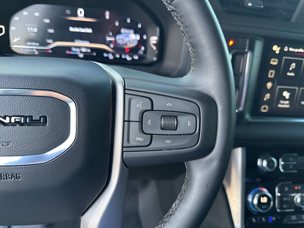 Used 2024 GMC Yukon Denali image 30