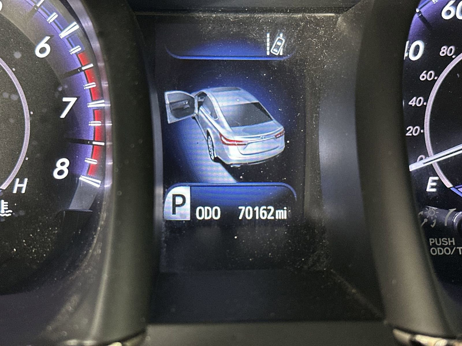 Used 2016 Toyota Avalon Limited w/ Toyota Safety Sense Package image 15