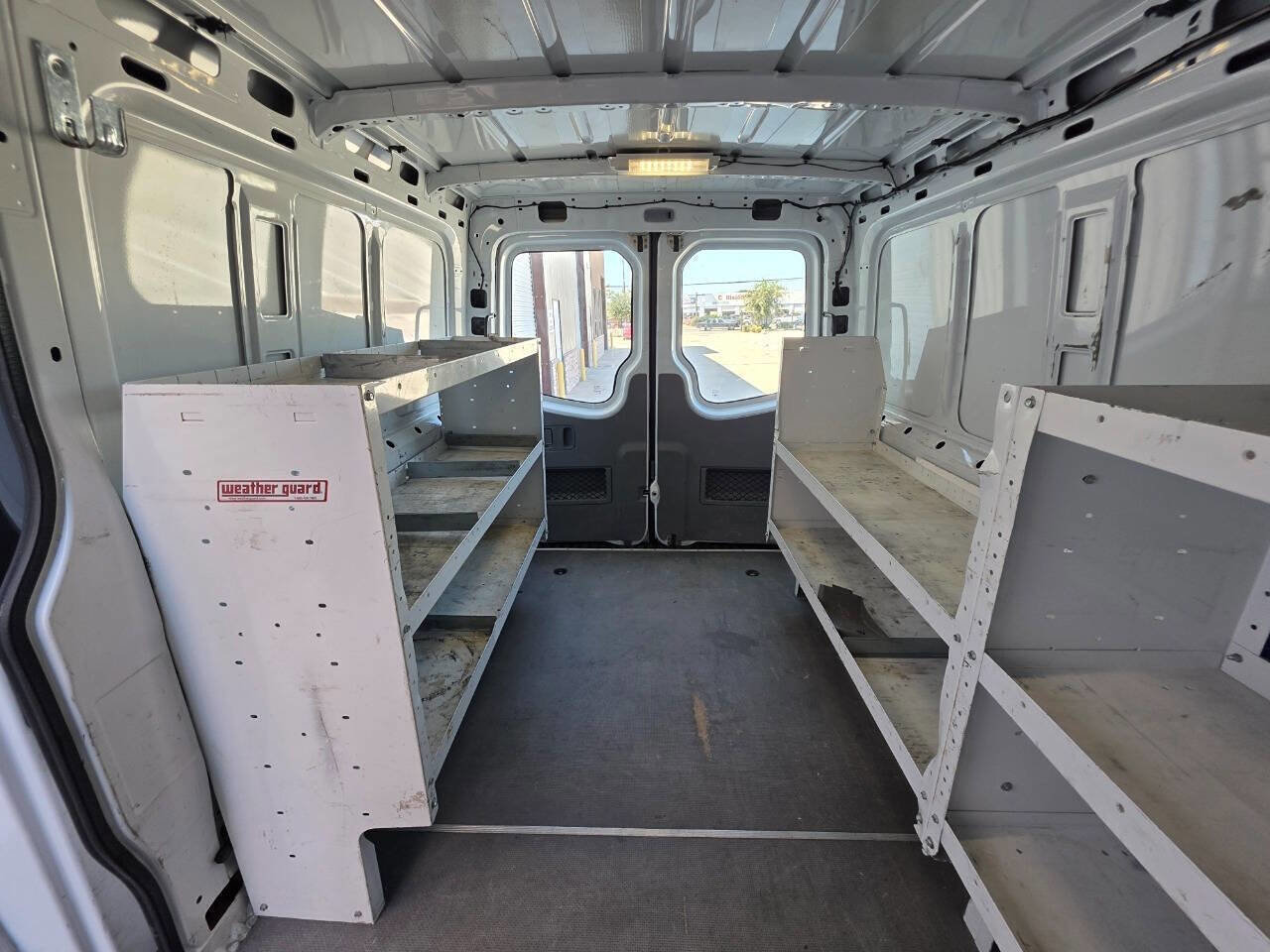 Used 2016 Mercedes-Benz Sprinter 2500 image 9