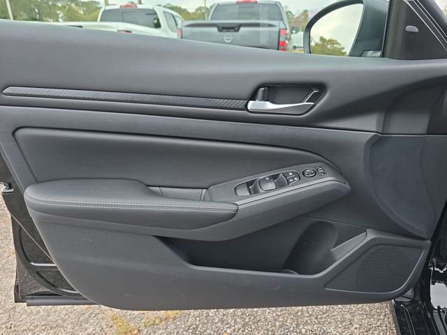 New 2025 Nissan Altima 2.5 SV image 15