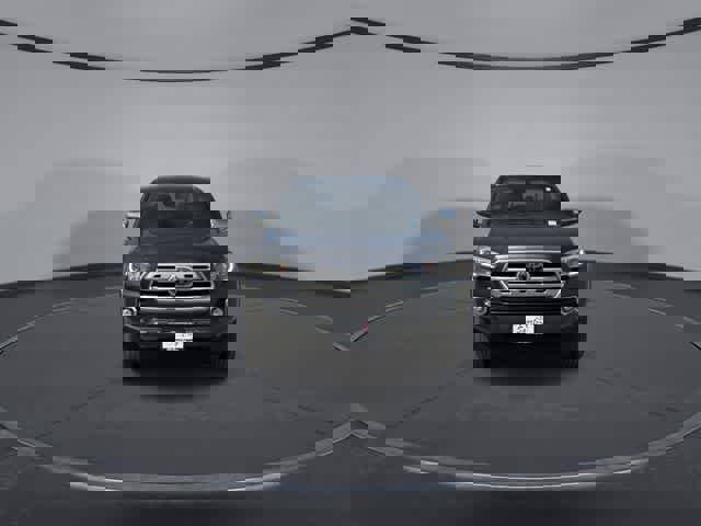 Used 2018 Toyota Tacoma Limited image 3