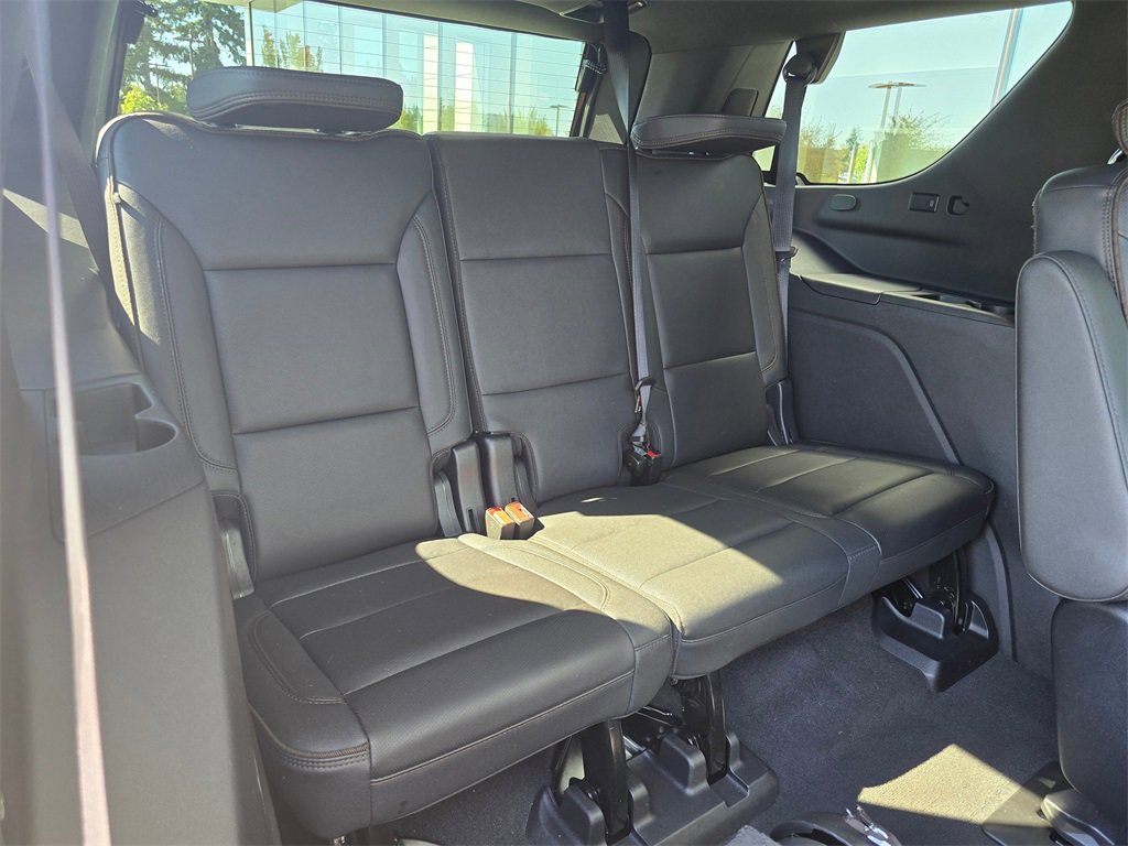 Used 2022 Chevrolet Tahoe High Country image 13