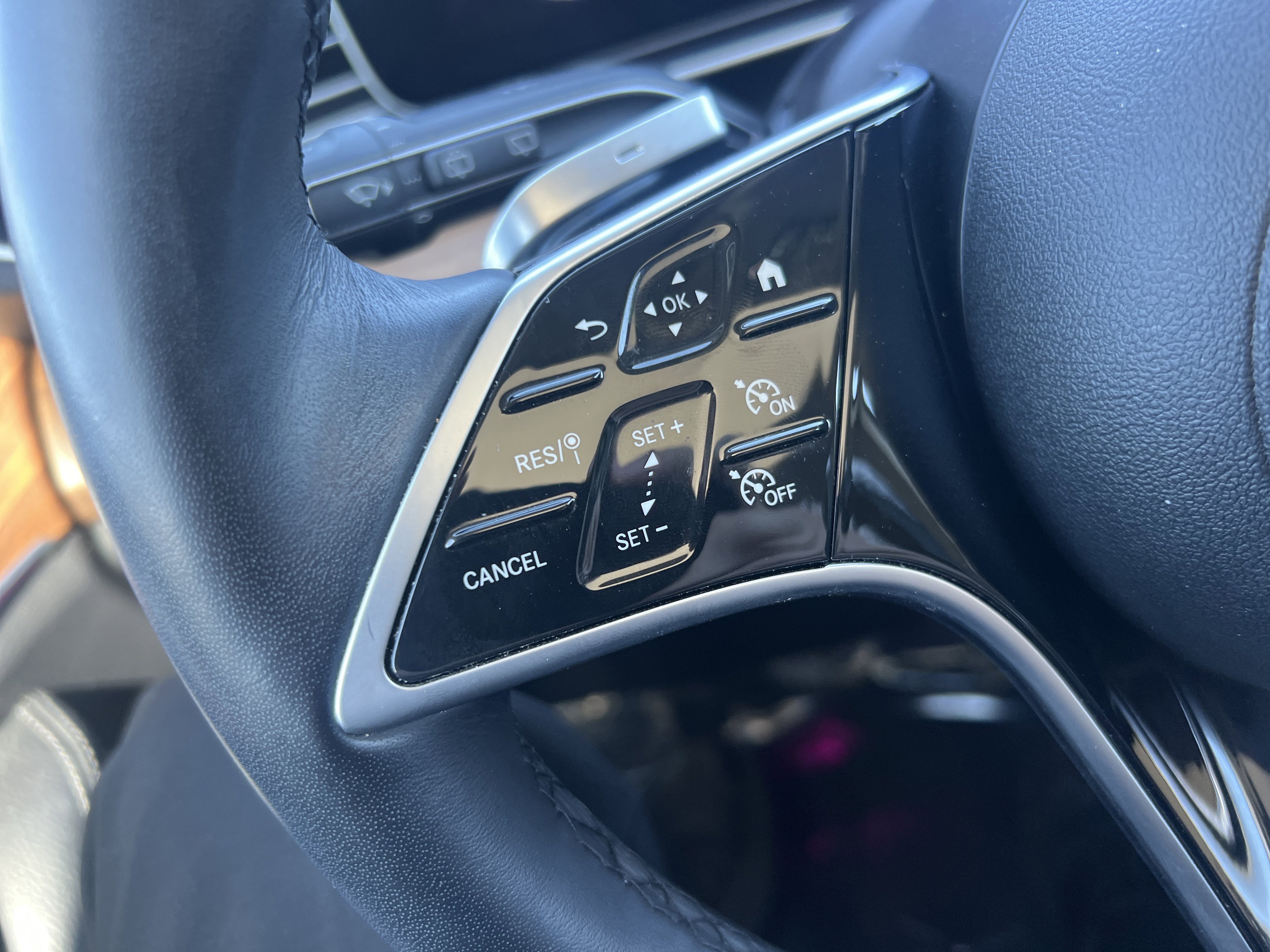 Used 2024 Mercedes-Benz GLE 350 4MATIC image 19