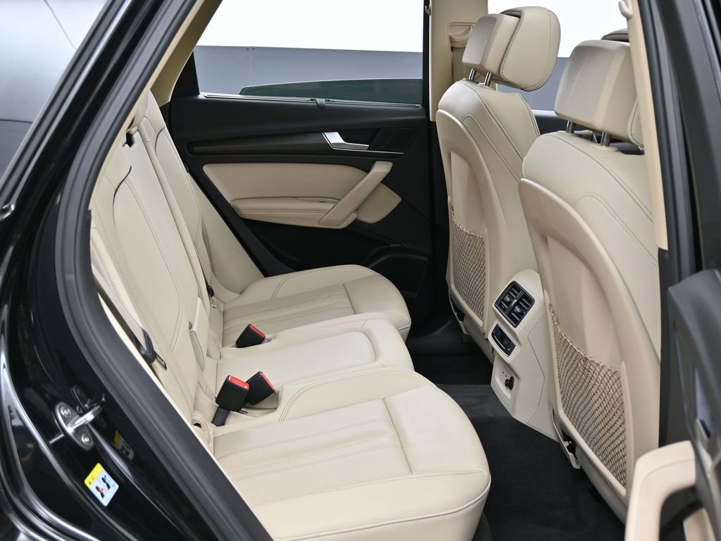 Used 2023 Audi Q5 2.0T Prestige w/ Prestige Package image 36