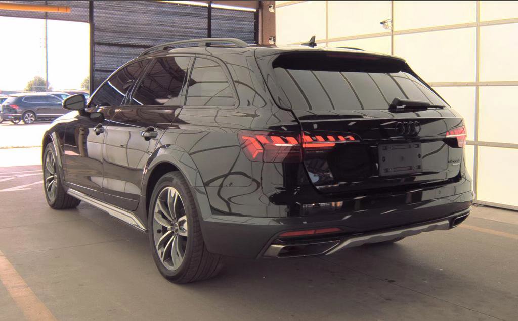 Used 2023 Audi A4 2.0T allroad Premium Plus AWD/4WD image 8