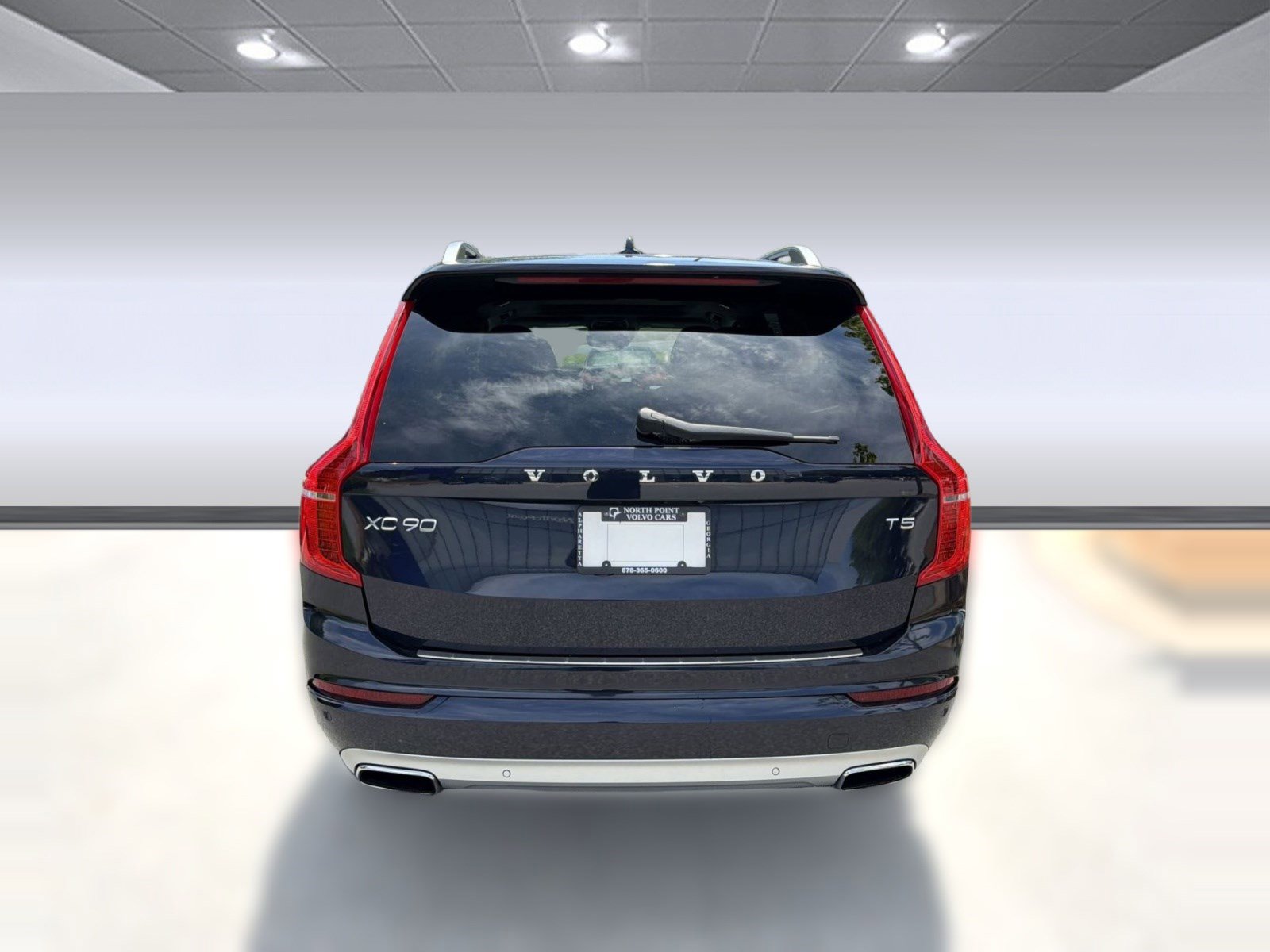 Used 2017 Volvo XC90 T5 Momentum w/ Vision Package FWD image 10