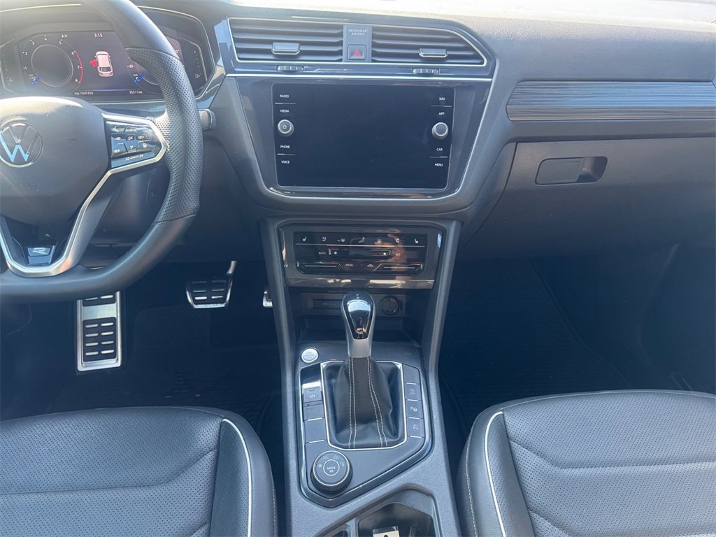 Used 2024 Volkswagen Tiguan SEL R-Line image 11