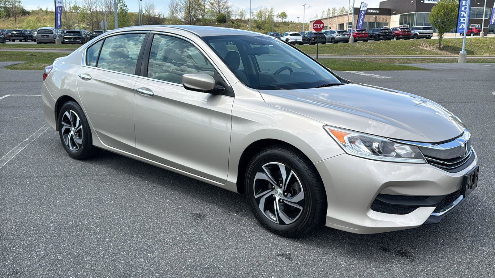 Used 2017 Honda Accord LX image 2