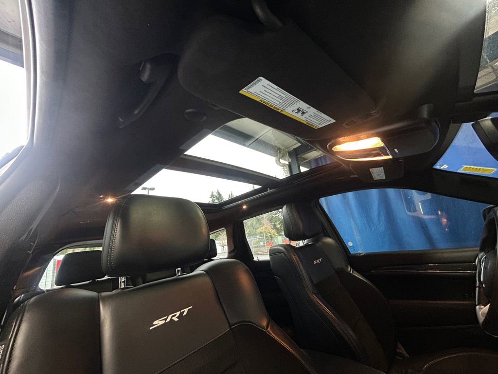 Used 2020 Jeep Grand Cherokee SRT image 27