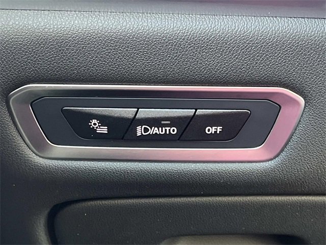 Used 2024 BMW X7 xDrive40i w/ Executive Package image 41