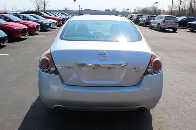 Used 2011 Nissan Altima 3.5 SR image 4